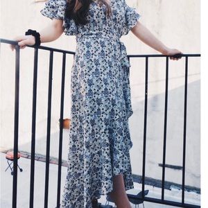 Max Studio Ruffle Wrap Midi Dress BLUE Floral Stretchy Size Small